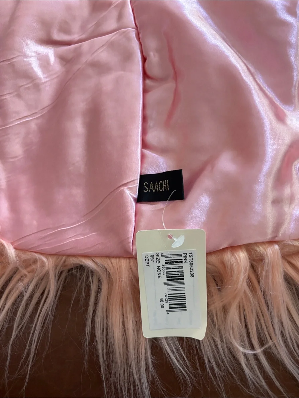 SAACHI Faux Fur Shrug in Pink Blush
